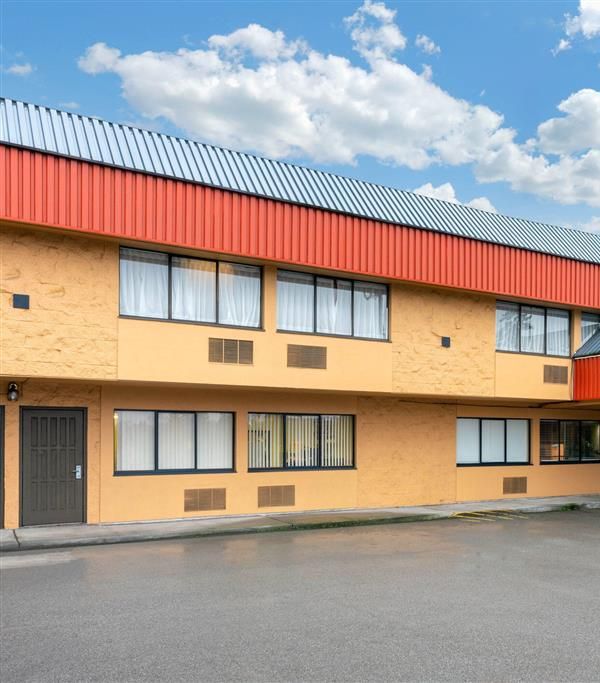 Ramada By Wyndham Coquitlam - Burnaby