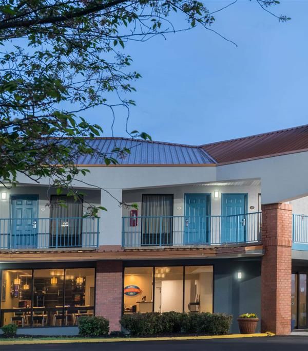 Baymont By Wyndham Franklin/cool Springs - Franklin, TN