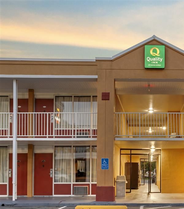 Quality Inn Fredericksburg Near Historic Downtown - Fredericksburg, VA