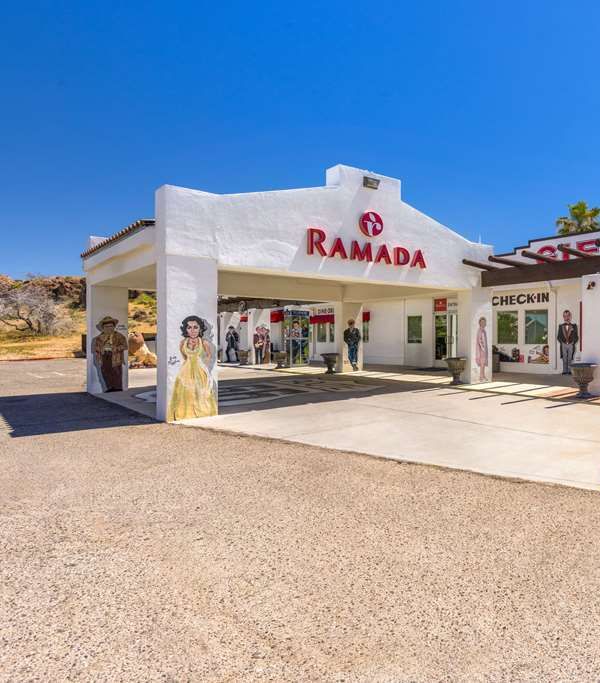 Ramada By Wyndham Kingman - 金曼