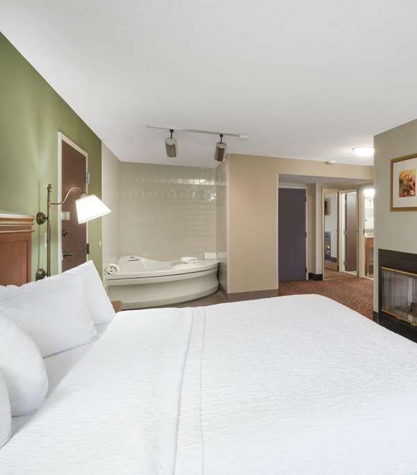 Spark By Hilton Bardstown - Bardstown, KY