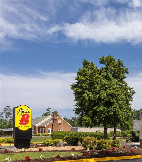 Super 8 By Wyndham Williamsburg/historic Area - Williamsburg, VA