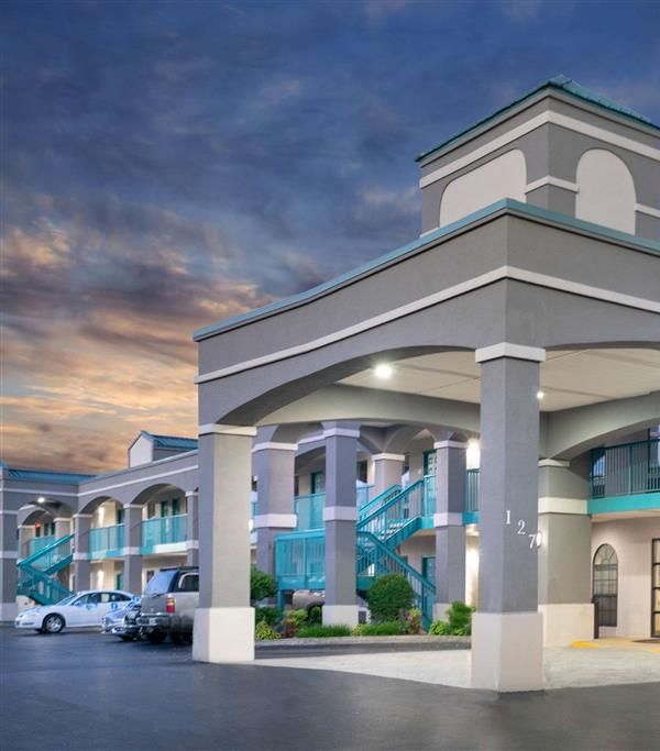 Super 8 By Wyndham Murfreesboro - Murfreesboro, TN