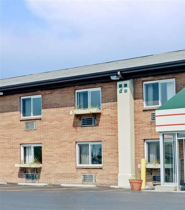 Super 8 By Wyndham Kenmore/buffalo/niagara Falls Area - Buffalo, NY