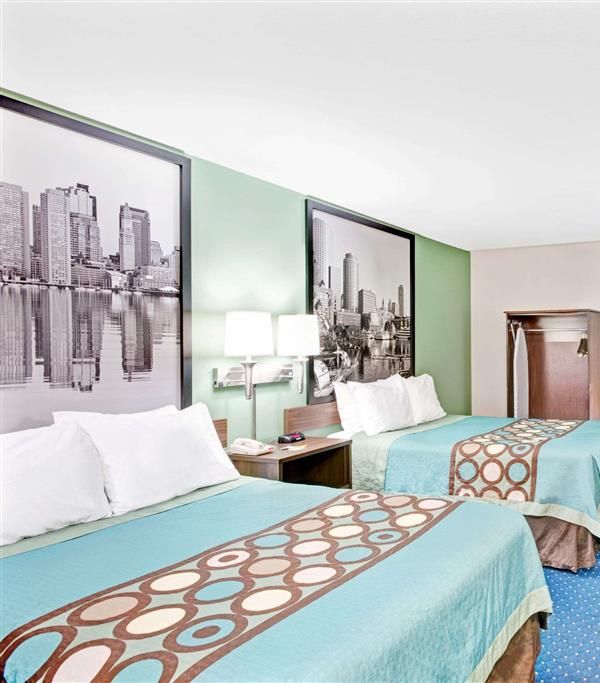 Super 8 By Wyndham Brockton - Brockton, MA
