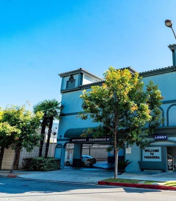 Rodeway Inn & Suites Pasadena - Pasadena, CA
