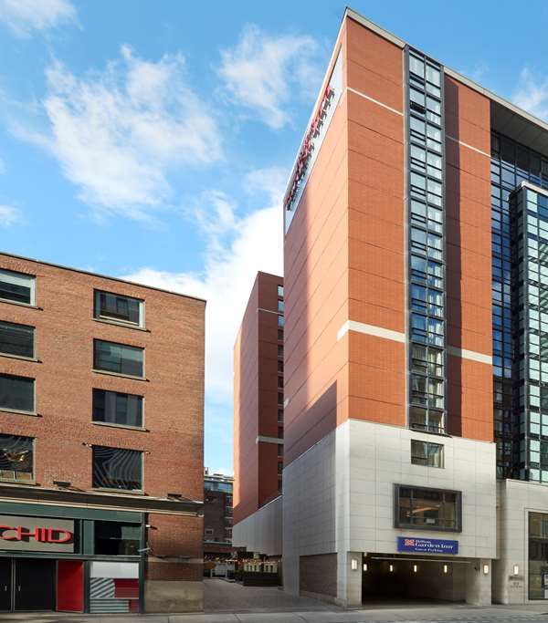 Revery Toronto Downtown Curio Collection By Hilton - Toronto