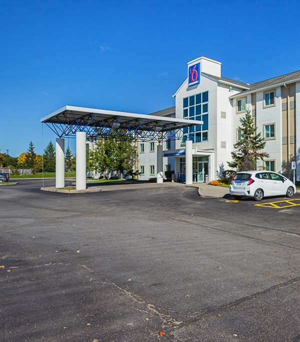 Motel 6 Toronto East - Whitby - Whitby