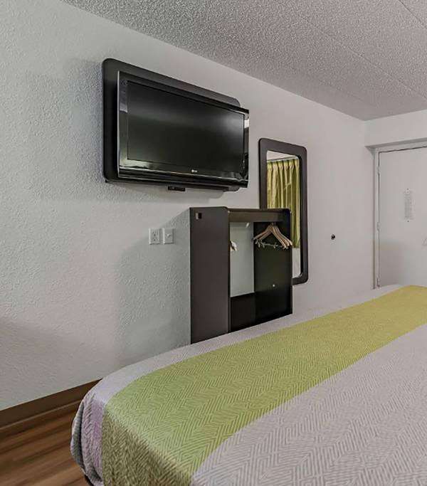 Days Inn By Wyndham Cincinnati I-71 - Cincinnati