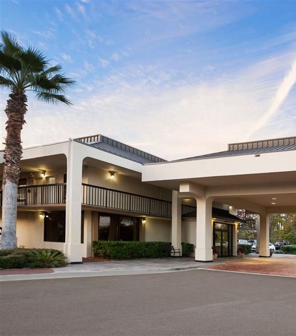 Days Inn By Wyndham Jacksonville Airport - Jacksonville, FL