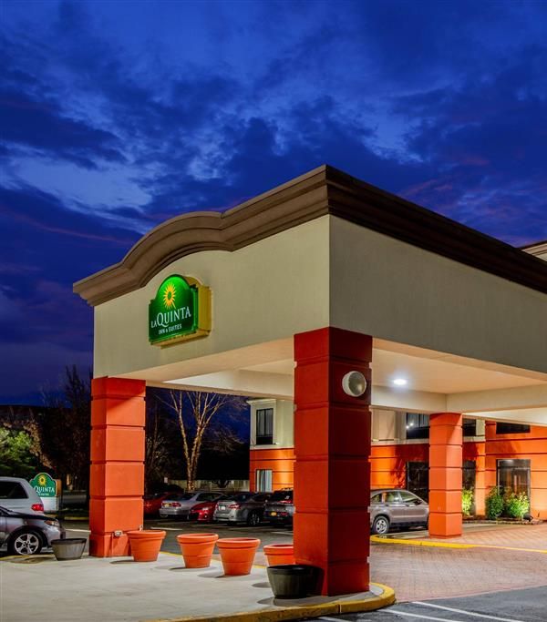 La Quinta Inn & Suites By Wyndham Mt. Laurel - Philadelphia - New Jersey
