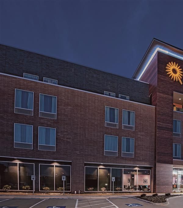 La Quinta Inn & Suites By Wyndham Dallas Grand Prairie North - Dallas, TX