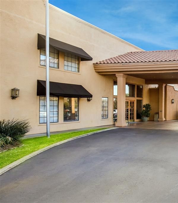 Clarion Suites St George - Convention Center Area - St. George, UT