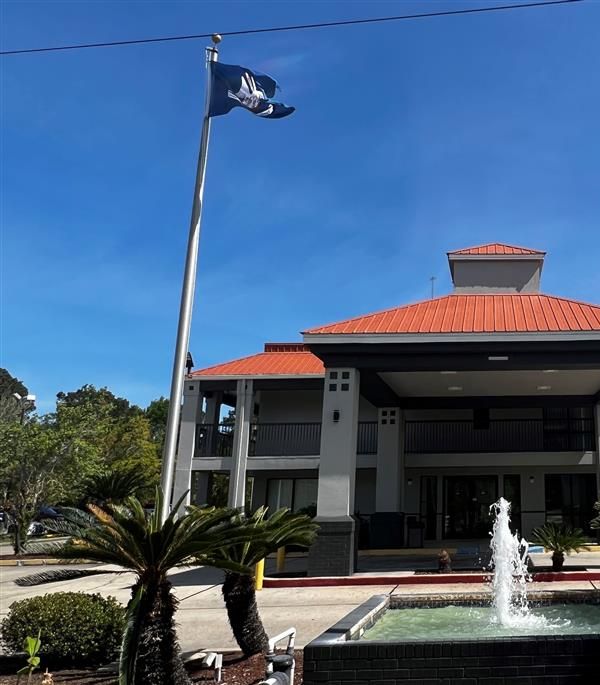 Super 8 By Wyndham Slidell - Slidell, LA