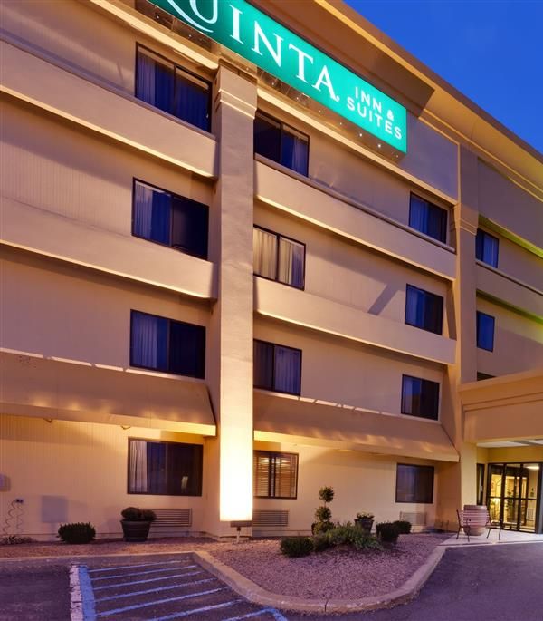 La Quinta Inn & Suites By Wyndham Plattsburgh - Plattsburgh, NY