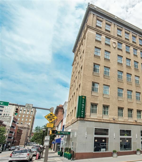 La Quinta Inn & Suites By Wyndham Baltimore Downtown - Baltimore