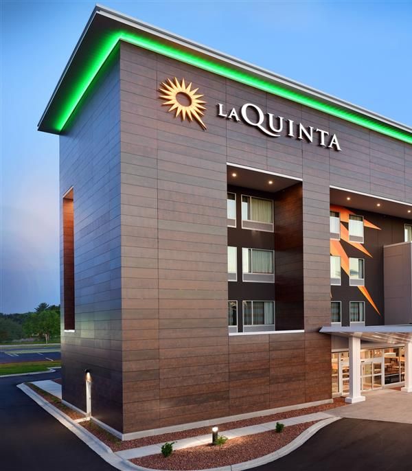 La Quinta Inn & Ste By Wyndham Wisconsin Dells- Lake Delton - Wisconsin Dells, WI