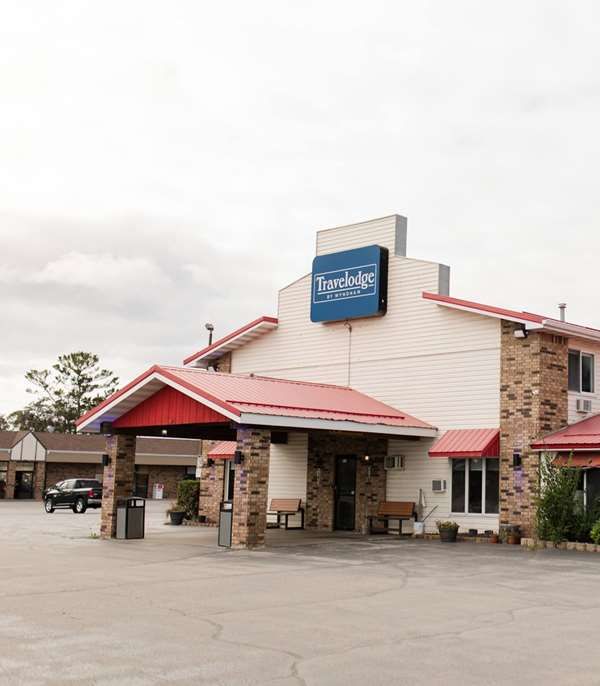 Travelodge By Wyndham Escanaba - Escanaba, MI