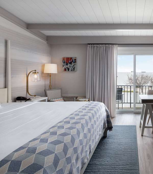 Howard Johnson By Wyndham Middletown Newport Area - Newport, RI