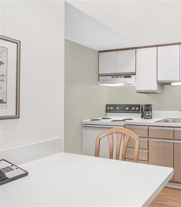 Hawthorn Extended Stay By Wyndham Green Bay - Green Bay, WI