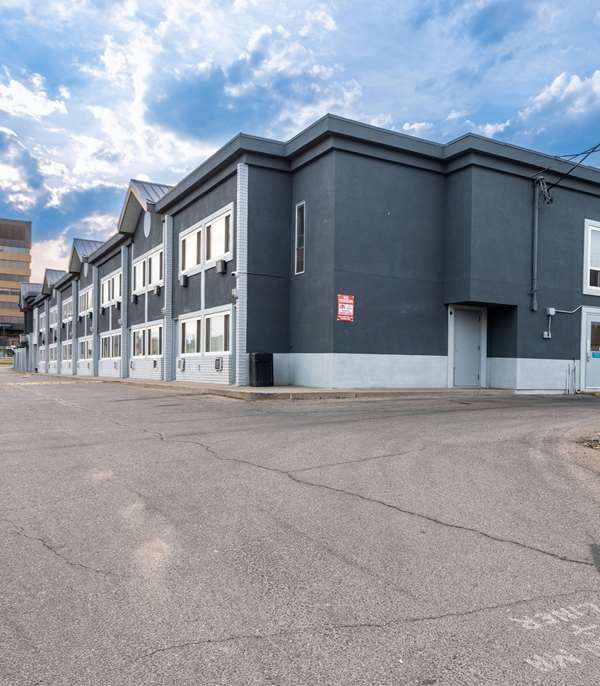Travelodge By Wyndham Calgary South - Calgary