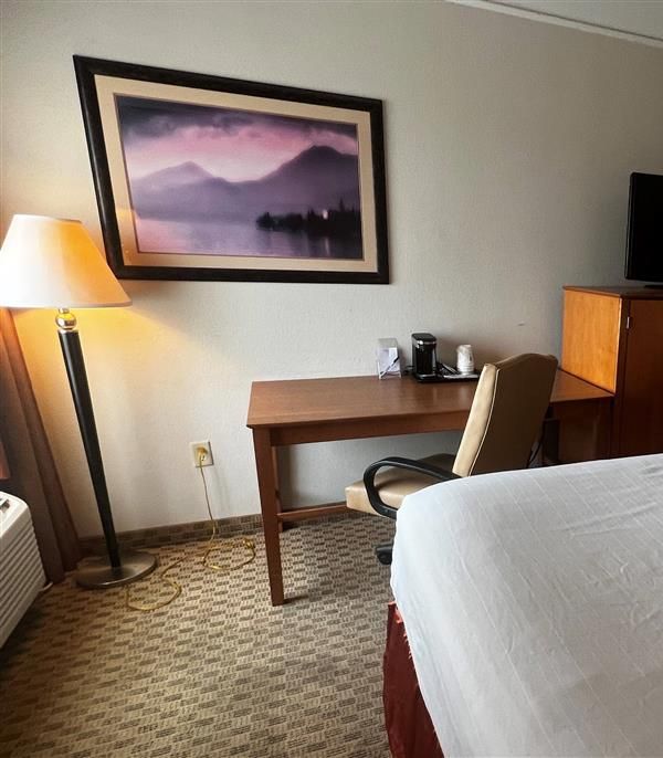 Baymont By Wyndham Brenham - Brenham, TX