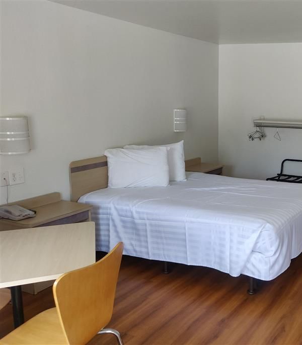 Travelodge By Wyndham Fayetteville - Fayetteville, NC