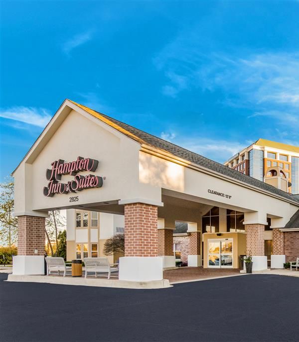 Hampton Inn & Suites Chicago/hoffman Estates - Bartlett, IL