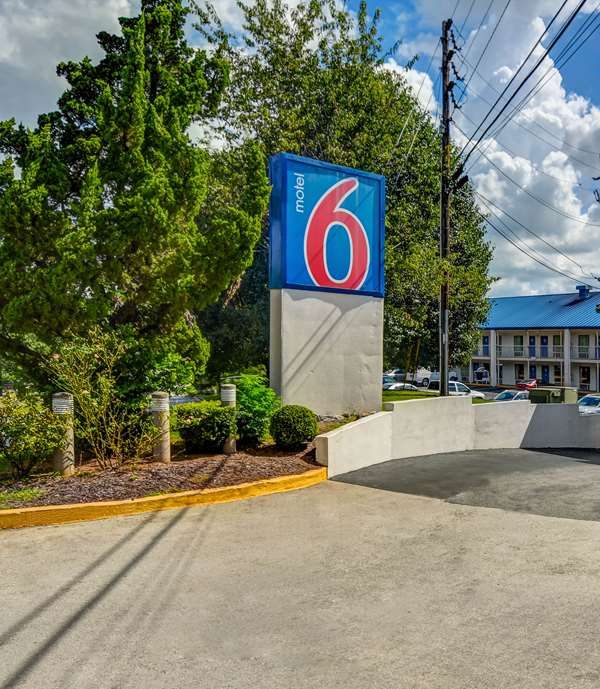 Motel 6 Atlanta Ga - Atlanta, GA