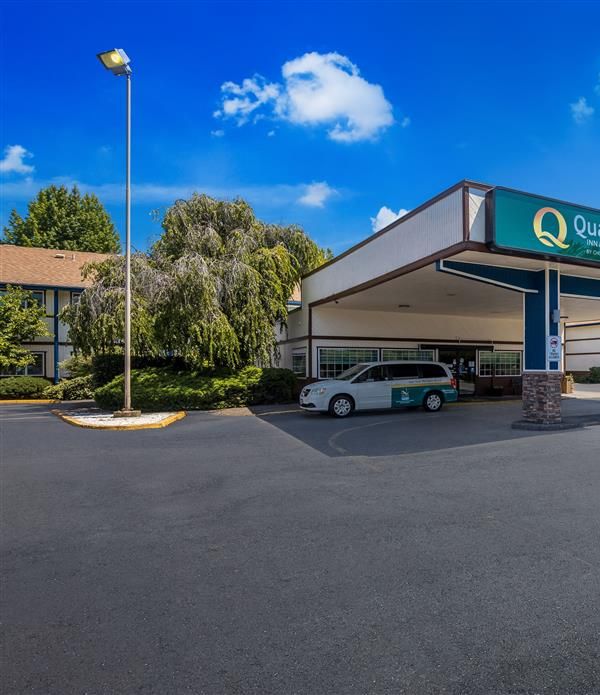 Quality Inn & Suites Medford Airport - Medford, OR
