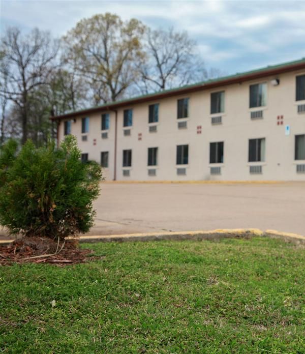 Super 8 By Wyndham Mountain Home - Mountain Home, AR