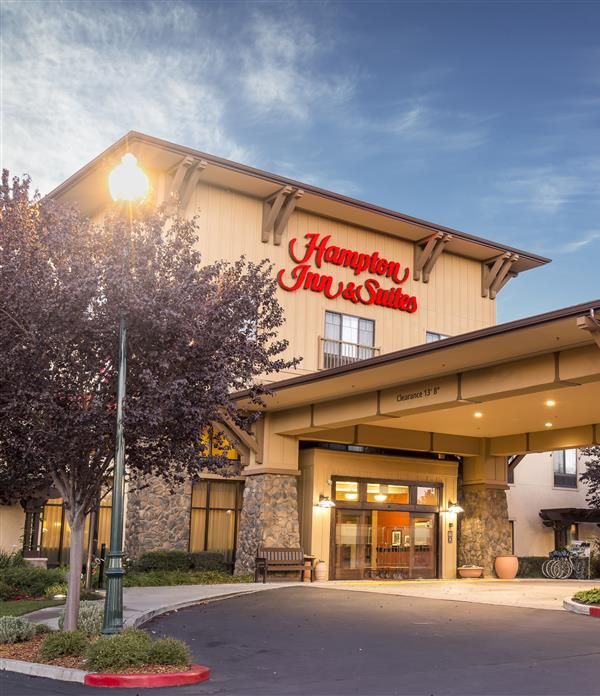 Hampton Inn & Suites Windsor - Sonoma Wine Country - 힐즈버그