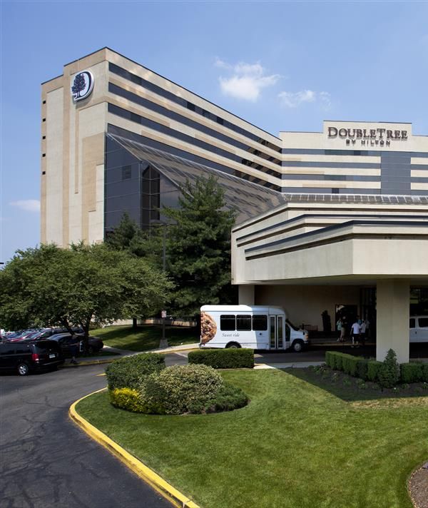 Doubletree By Hilton Newark Airport - Newark