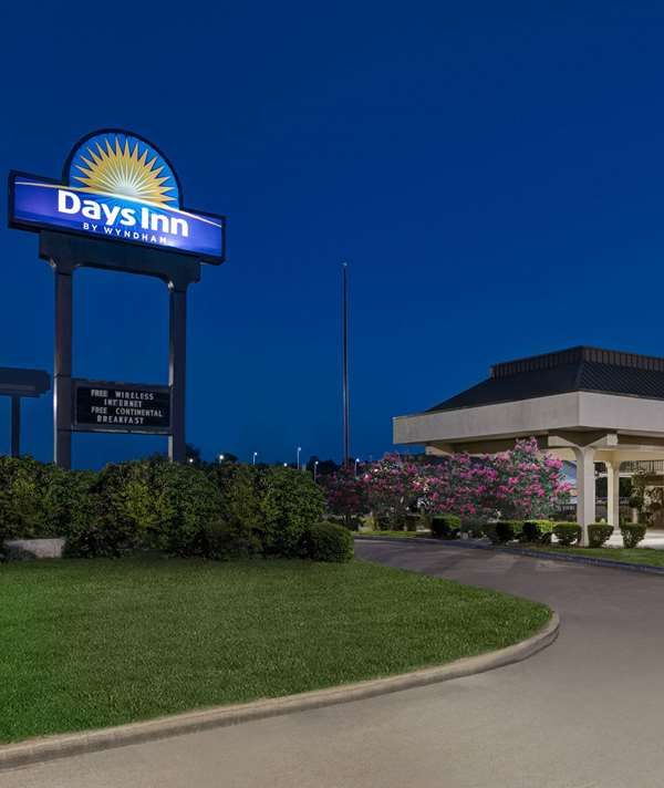Days Inn By Wyndham Greenville Ms - Greenville, MS