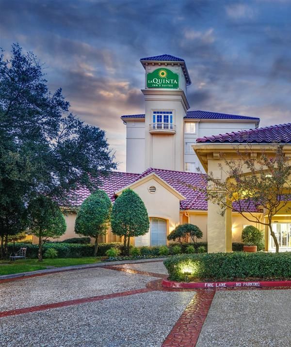 La Quinta Inn & Suites By Wyndham Dallas North Central - Dallas, TX
