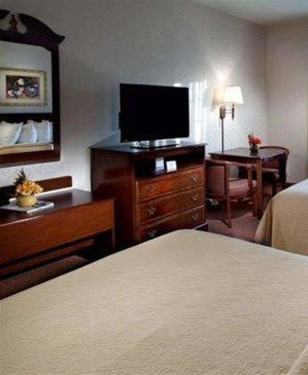 Quality Inn & Suites Near University - Waco