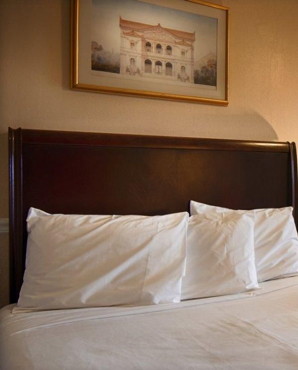 Alpine Inn And Suites - Rockford, IL