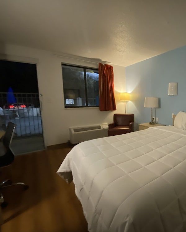 Quality Inn Tallahassee Near University - Tallahassee, FL