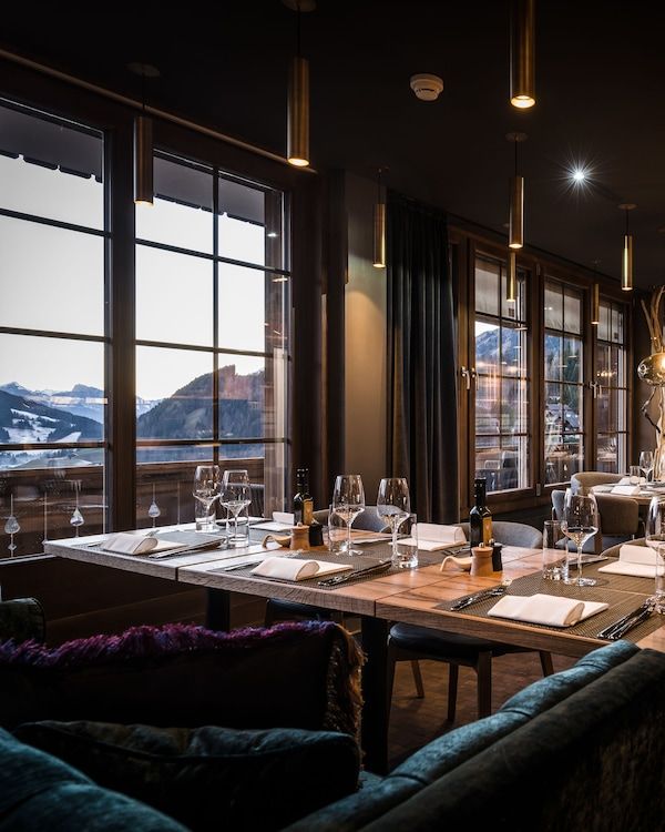 Huus Hotel Gstaad - Saanen