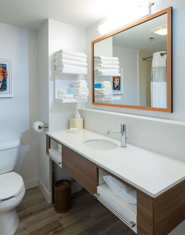 Hampton Inn & Suites Jamestown - Jamestown, NY