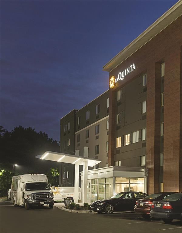 La Quinta Inn & Suites By Wyndham Baltimore Bwi Airport - Baltimore, MD