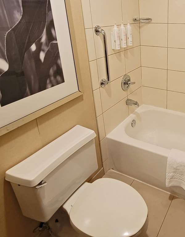 Radisson Hotel Cedar Rapids - Cedar Rapids, IA