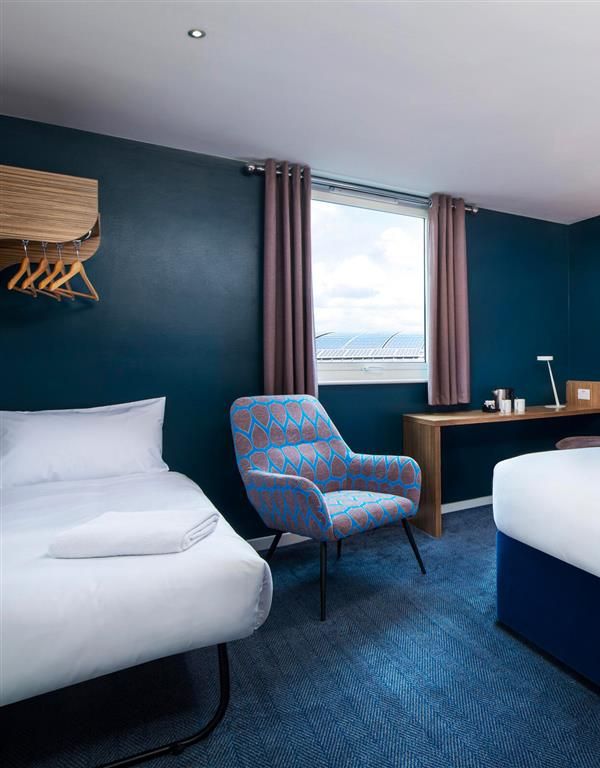 Travelodge Cardiff Central Queen Street - Cardiff