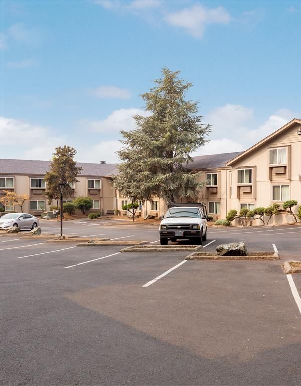 Red Lion Inn & Suites Grants Pass - Grants Pass, OR