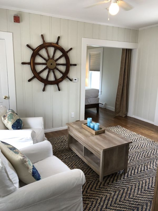 The Bradford House And Motel - Cape Cod, MA