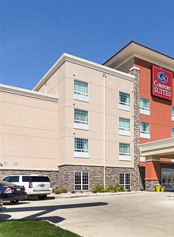 Comfort Suites Minot South - Minot, ND