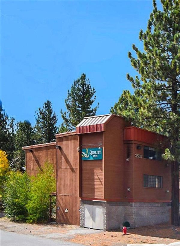 Quality Inn Near Mammoth Mountain Ski Resort - June Lake, CA