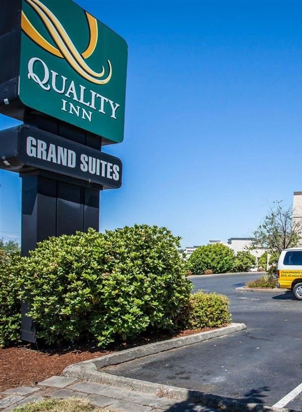 Quality Inn Grand Suites Bellingham - Bellingham, WA