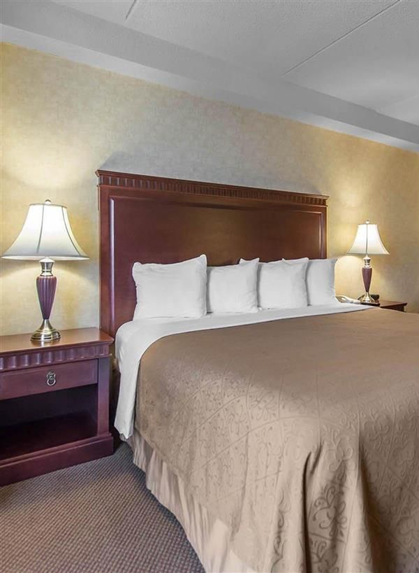 Quality Inn & Suites Bay Front - Sault Ste. Marie