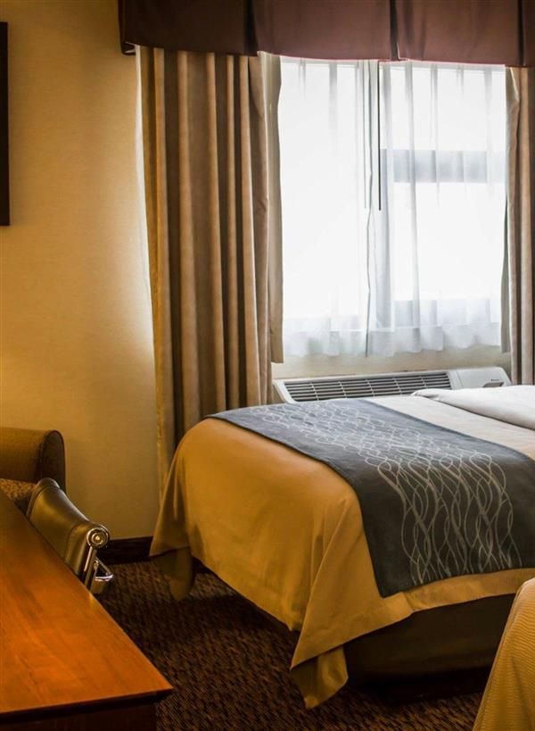 Quality Inn & Suites Port Huron - Port Huron, MI